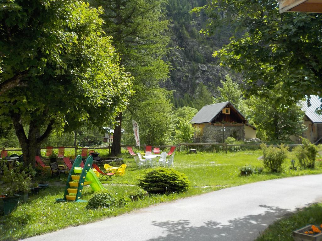 Hotel Engilberge Ailefroide Екстериор снимка