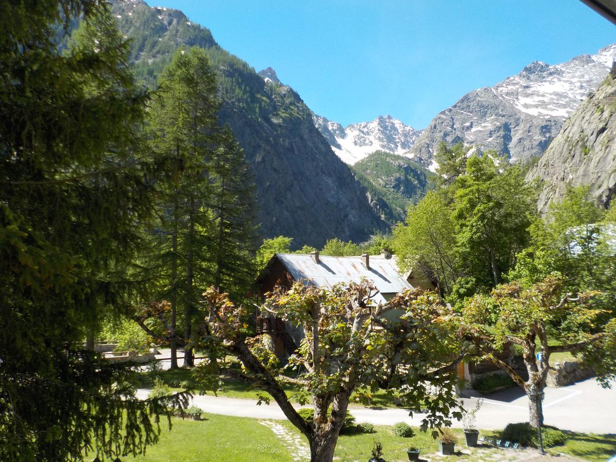 Hotel Engilberge Ailefroide Екстериор снимка