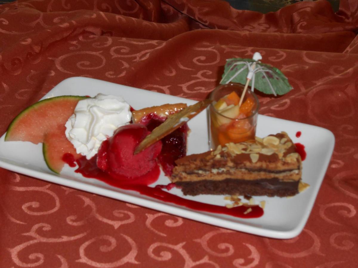 Hotel Engilberge Ailefroide Екстериор снимка